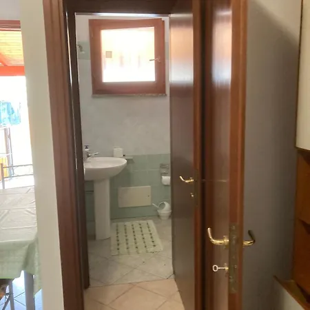 Apartamento Monolocale In Zona Tranquilla E Silenziosa Pula